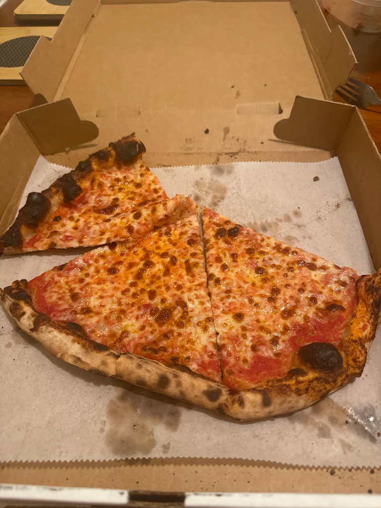 Roaming Woodfired Pizza